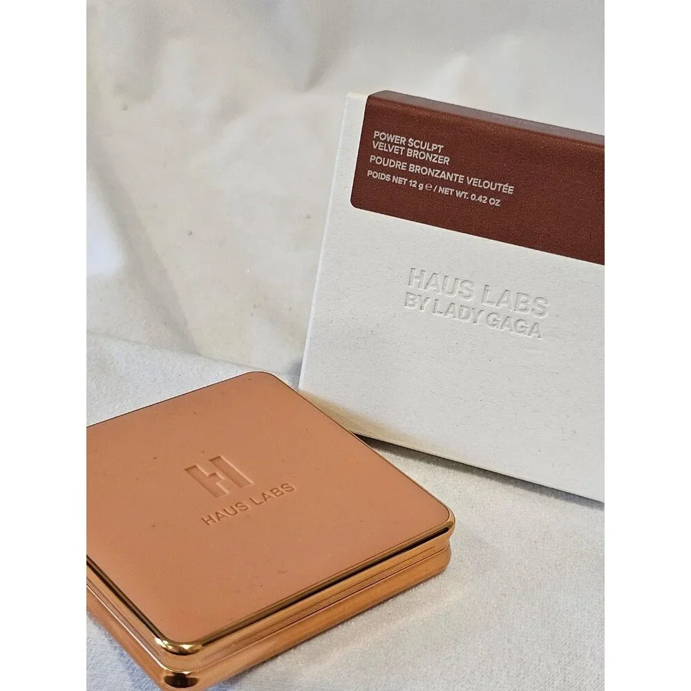 New HAUS LABS BY LADY GAGA Power sculpt velvet bronzer